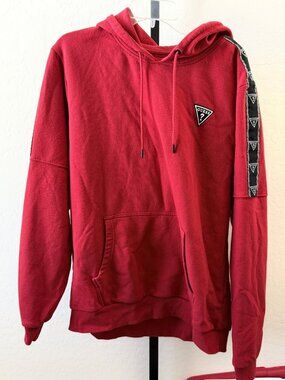 Guess Men's Red Hoodie sweater sz XL